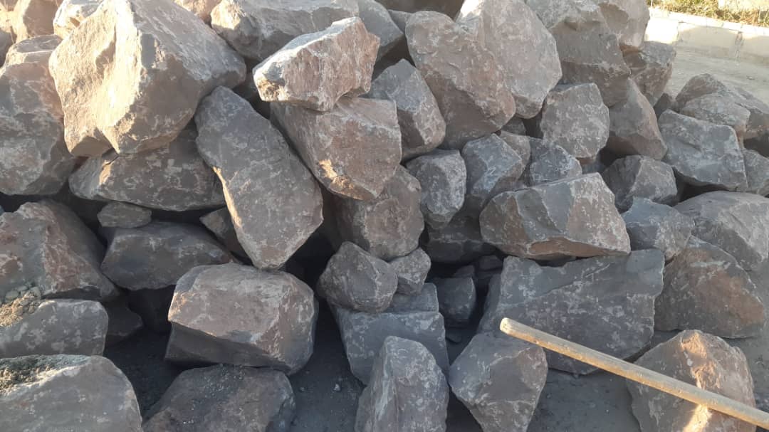 سنگ مالون وسنگ لاشه ای قهوه ای
