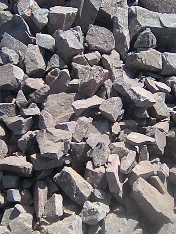 دلایل استفاده از سنگ کوهی برای کف سازی و هزینه نصب و اجرای آن
