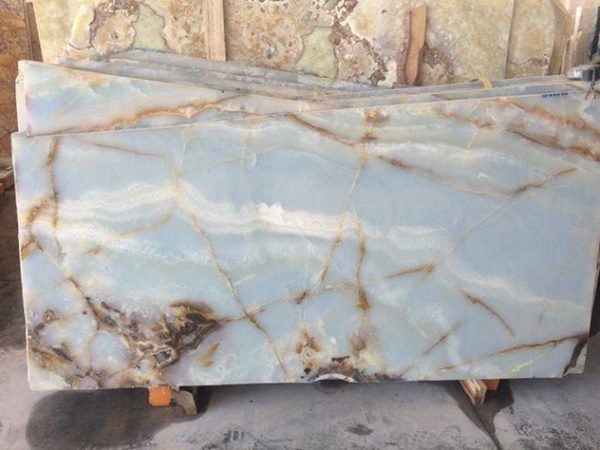 بررسی و شناخت عوامل موثر بر تخریب سنگ مرمر
