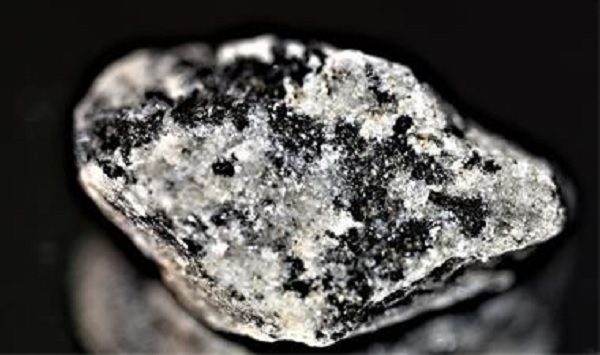 آشنایی با اهمیت و کاربردهای سنگ های آذرین در زمین ‌شناسی